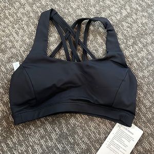 Lululemon Free to be Serene bra